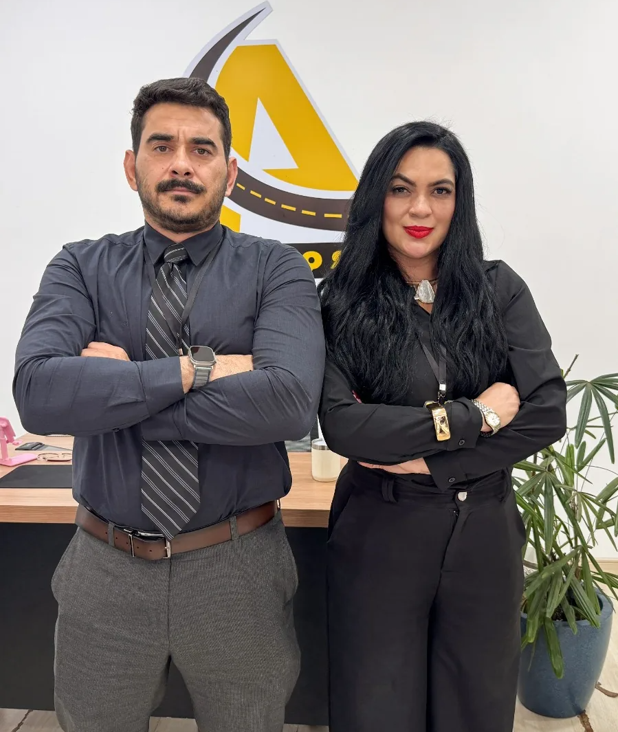 Representantes da Arquiva Multas em foto institucional